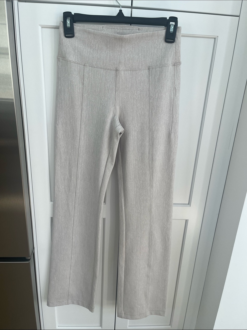 Athleta Delancey straight leg pants with zipped pockets